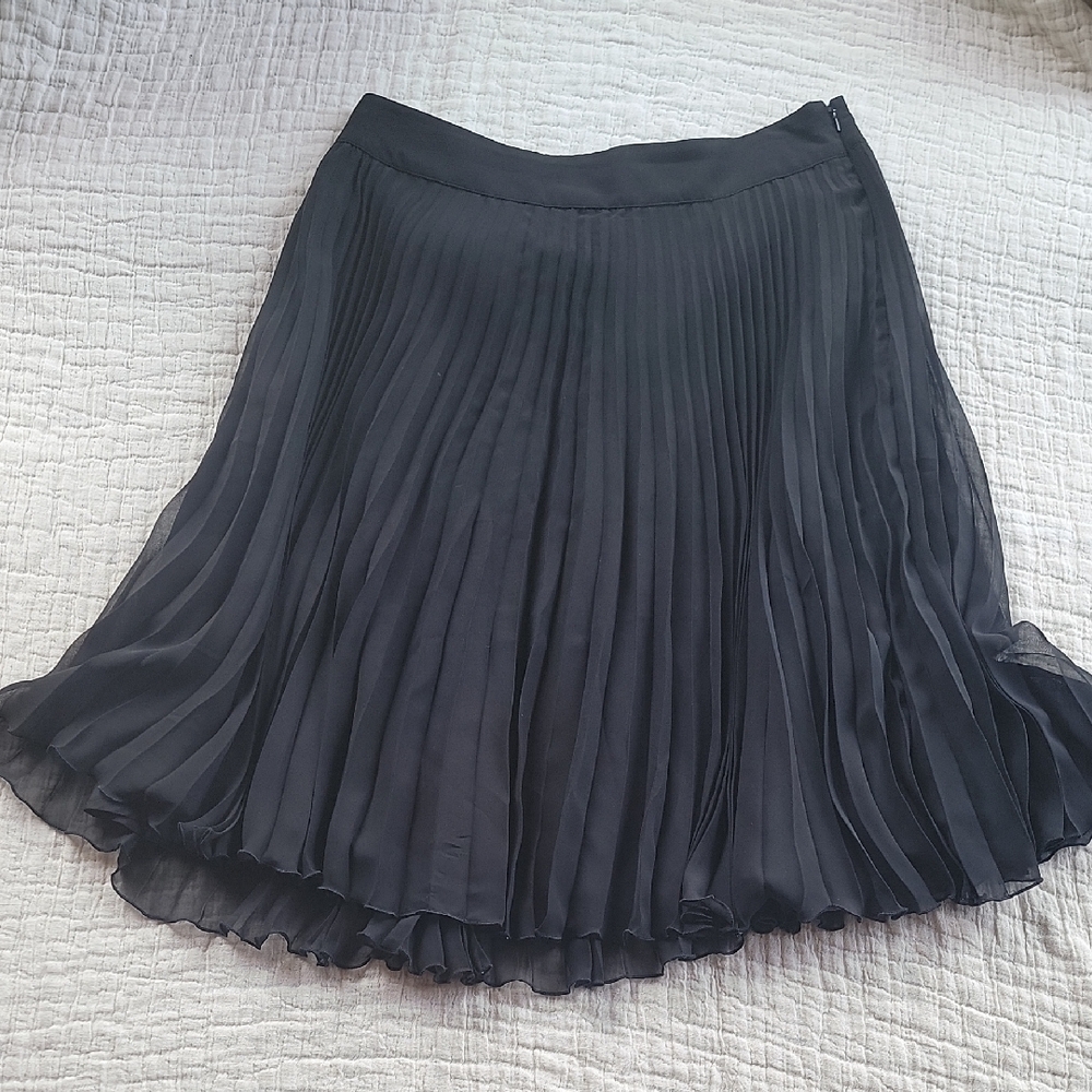 WHBM | Black Pleated Skirt